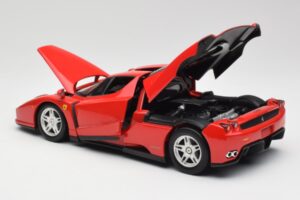 Ferrari Enzo Czerwony Hot Wheels 1:18 56293 Metal — zdjęcie 5 z 8