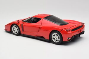 Ferrari Enzo Czerwony Hot Wheels 1:18 56293 Metal — zdjęcie 7 z 8