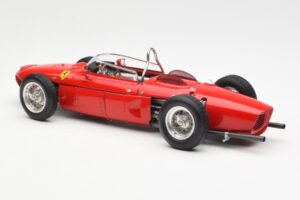 Ferrari Dino 156 Sharknose F1 1961 CMC 1:18 M-078 Metal — zdjęcie 5 z 6