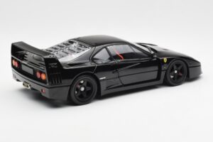 Ferrari F40 Czarny Kyosho 1:18 08416BK Metal — zdjęcie 4 z 10