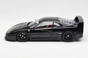 Ferrari F40 Czarny Kyosho 1:18 08416BK Metal — zdjęcie 6 z 10