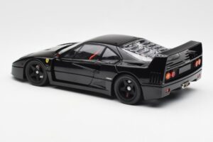 Ferrari F40 Czarny Kyosho 1:18 08416BK Metal — zdjęcie 9 z 10
