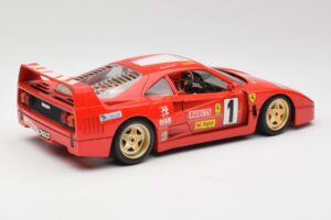 Ferrari F40 Evoluzione Bburago 1:18 3042 Metal — zdjęcie 3 z 8