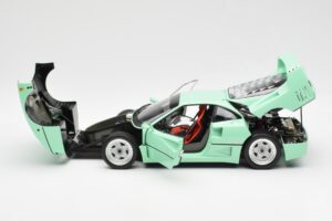 Ferrari F40 Miętowy Zielony Kyosho 1:18 08416MG Metal — zdjęcie 5 z 10