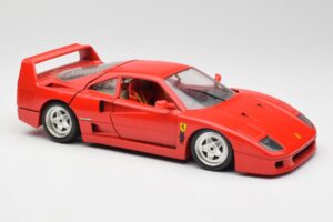 Ferrari F40 Czerwony Bburago 1:18 3032 Metal — zdjęcie 6 z 8