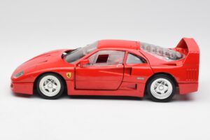 Ferrari F40 Czerwony Hot Wheels 1:18 23911 Metal — zdjęcie 4 z 8