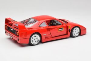 Ferrari F40 Czerwony Bburago 1:18 3332 Metal — zdjęcie 3 z 8