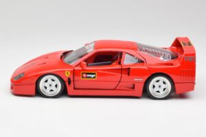Ferrari F40 Czerwony Bburago 1:18 3332 Metal — zdjęcie 4 z 8