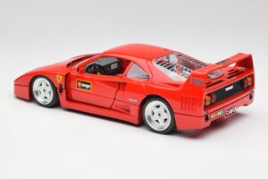 Ferrari F40 Czerwony Bburago 1:18 3332 Metal — zdjęcie 7 z 8