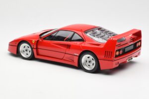 Ferrari F40 Czerwony Kyosho 1:18 08416R2 Metal — zdjęcie 9 z 10