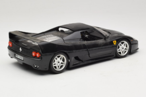 Ferrari F50 Coupe Czarny Bburago 1:18 3372-B1 Metal — zdjęcie 3 z 8