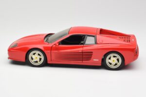 Ferrari F512 M Czerwony Hot Wheels 1:18 29758 Metal — zdjęcie 4 z 8