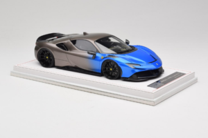 Ferrari SF90 Novitec Blue Grey Metallic IVY 1:18 REMC029 Żywica — zdjęcie 4 z 7