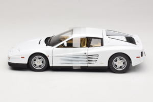 Ferrari Testarossa Biały Miami Vice Hot Wheels 1:18 P9904 Metal — zdjęcie 3 z 6