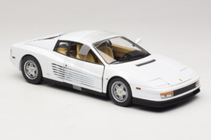 Ferrari Testarossa Biały Miami Vice Hot Wheels 1:18 P9904 Metal — zdjęcie 4 z 6