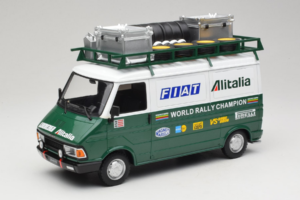 Fiat 242 Alitalia Rally Team Assistance With Trailer 1978 IXO 1:18 18CMC027WX Metal — zdjęcie 2 z 7