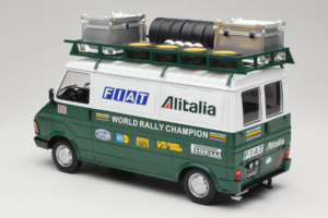 Fiat 242 Alitalia Rally Team Assistance With Trailer 1978 IXO 1:18 18CMC027WX Metal — zdjęcie 6 z 7