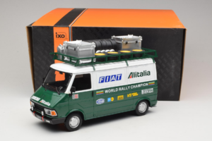 Fiat 242 Alitalia Rally Team Assistance With Trailer 1978 IXO 1:18 18CMC027WX Metal — zdjęcie 7 z 7