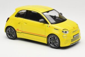 Abarth 500e Żółty IXO 1:18 MCG18498 Metal — zdjęcie 4 z 6