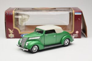 Ford Kabriolet Zielony Road Signature 1:18 92239 Metal — zdjęcie 8 z 8