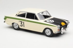Ford Cortina Lotus #31 J. Ickx / G. Staepelaere Marathon de la Route 1966 MCG 1:18 MCG18436R Metal — zdjęcie 4 z 6