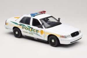 Ford Crown Victoria Police Interceptor CSI Miami GreenLight 1:18 13514 Metal — zdjęcie 4 z 6