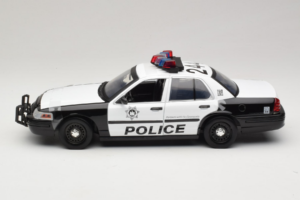 Ford Crown Victoria Police Interceptor The Hangover Movie Greenlight 1:18 12911 Metal — zdjęcie 3 z 6