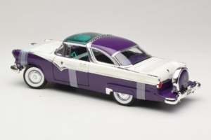 Ford Crown Victoria Biały Fioletowy Road Signature 1:18 92138-P1 Metal — zdjęcie 5 z 6