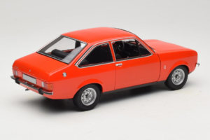 Ford Escort Mk2 Pomarańczowy Minichamps 1:18 150085100 Metal — zdjęcie 3 z 8