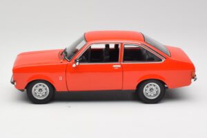 Ford Escort Mk2 Signal Orange Minichamps 1:18 150084100 Metal — zdjęcie 4 z 8