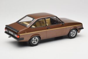 Ford Escort Mk2 RS 2000 Brown Metallic MCG 1:18 MCG18530 Metal — zdjęcie 2 z 6