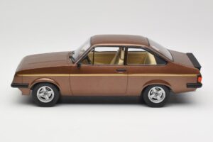 Ford Escort Mk2 RS 2000 Brown Metallic MCG 1:18 MCG18530 Metal — zdjęcie 3 z 6