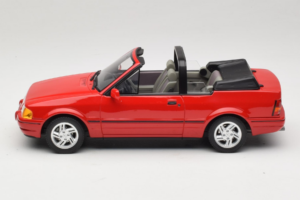 Ford Escort Mk4 XR3i Kabriolet Flamenco Red Otto 1:18 OT1254 Żywica — zdjęcie 3 z 6
