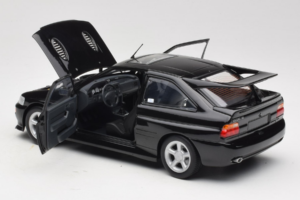 Ford Escort RS Cosworth Black Metallic Minichamps 1:18 150089020 Metal — zdjęcie 5 z 8