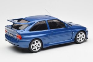Ford Escort RS Cosworth Niebieski IXO 1:18 18CMC180 Metal — zdjęcie 2 z 6