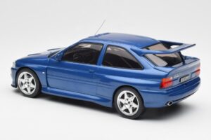 Ford Escort RS Cosworth Niebieski IXO 1:18 18CMC180 Metal — zdjęcie 5 z 6