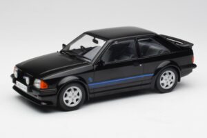 Ford Escort RS Turbo Samochód Prywatny Księżnej Diany Czarny MCG 1:18 MCG18420 Metal