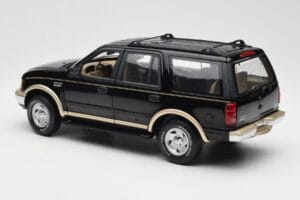 Ford Expedition Eddie Bauer Czarny UT Models 1:18 22710 Metal — zdjęcie 6 z 7