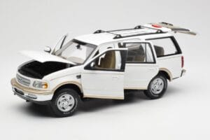Ford Expedition Eddie Bauer Biały UT Models 1:18 22712 Metal — zdjęcie 2 z 8