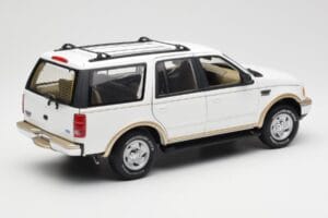 Ford Expedition Eddie Bauer Biały UT Models 1:18 22712 Metal — zdjęcie 3 z 8