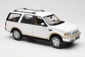 Ford Expedition Eddie Bauer Biały UT Models 1:18 22712 Metal — zdjęcie 6 z 8