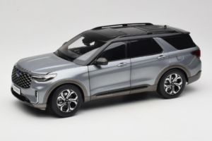 Ford Explorer Szary OEM 1:18 FORD2020 Metal