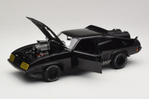 Ford Falcon XB Interceptor Mad Max 2 The Road Warrior AUTOart 1:18 72745 Metal — zdjęcie 2 z 8