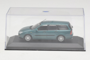 Ford Focus Mk1 Turnier Zielony Minichamps 1:43 FOCUS003 Metal — zdjęcie 4 z 5