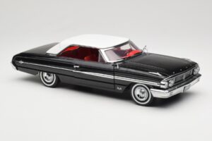 Ford Galaxie 500 Czarny Sun Star 1:18 1442 Metal — zdjęcie 6 z 8