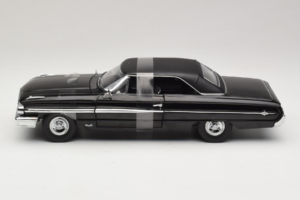 Ford Galaxie 500 Men in Black 3 Movie GreenLight 1:18 15301 Metal — zdjęcie 3 z 6