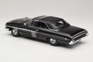Ford Galaxie 500 Men in Black 3 Movie GreenLight 1:18 15301 Metal — zdjęcie 5 z 6