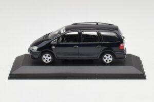 Ford Galaxy Mk1 Niebieski Minichamps 1:43 430089501 Metal