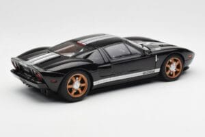 Ford GT Czarny Z Białymi Pasami AUTOart 1:18 73023 Metal — zdjęcie 3 z 8