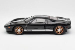 Ford GT Czarny Z Białymi Pasami AUTOart 1:18 73023 Metal — zdjęcie 4 z 8